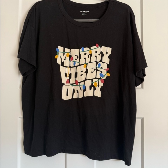 Old Navy Black Festive Graphic Tee - Picture 1 of 5